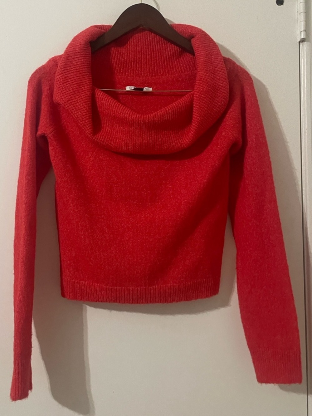 American Eagle Red Cowl Neck Cropped Sweater - Size S